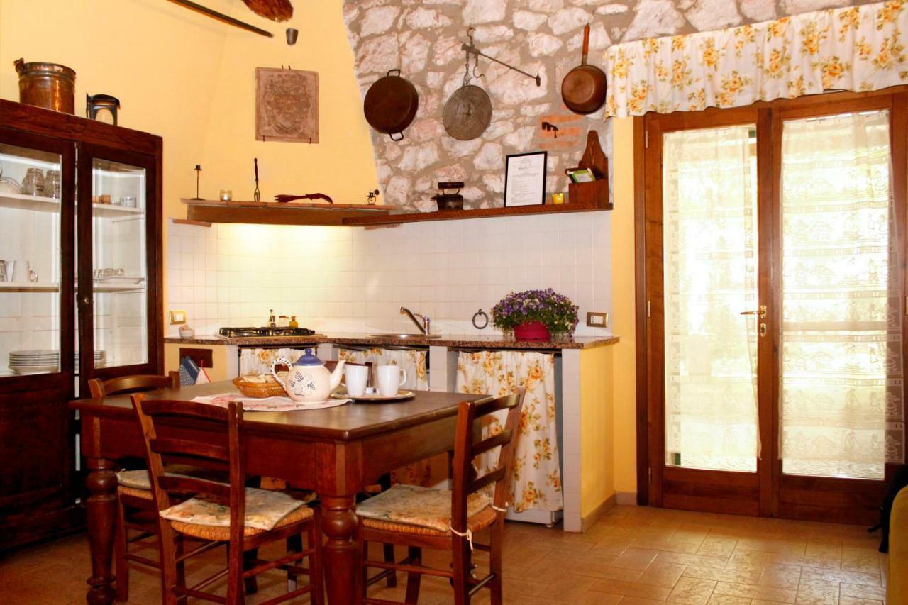 卡斯蒂里昂纳·德拉佩Agriturist Prile别墅 外观 照片