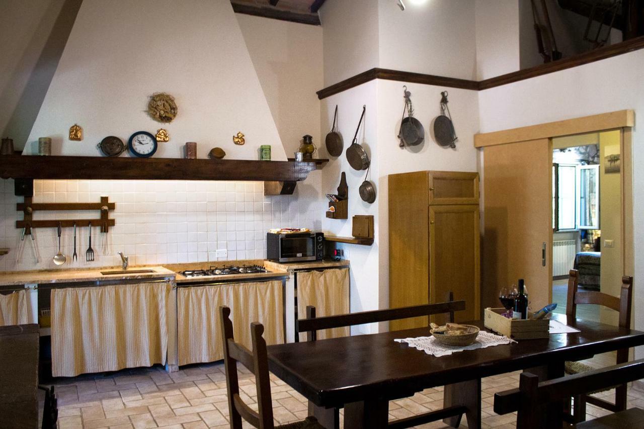 卡斯蒂里昂纳·德拉佩Agriturist Prile别墅 外观 照片